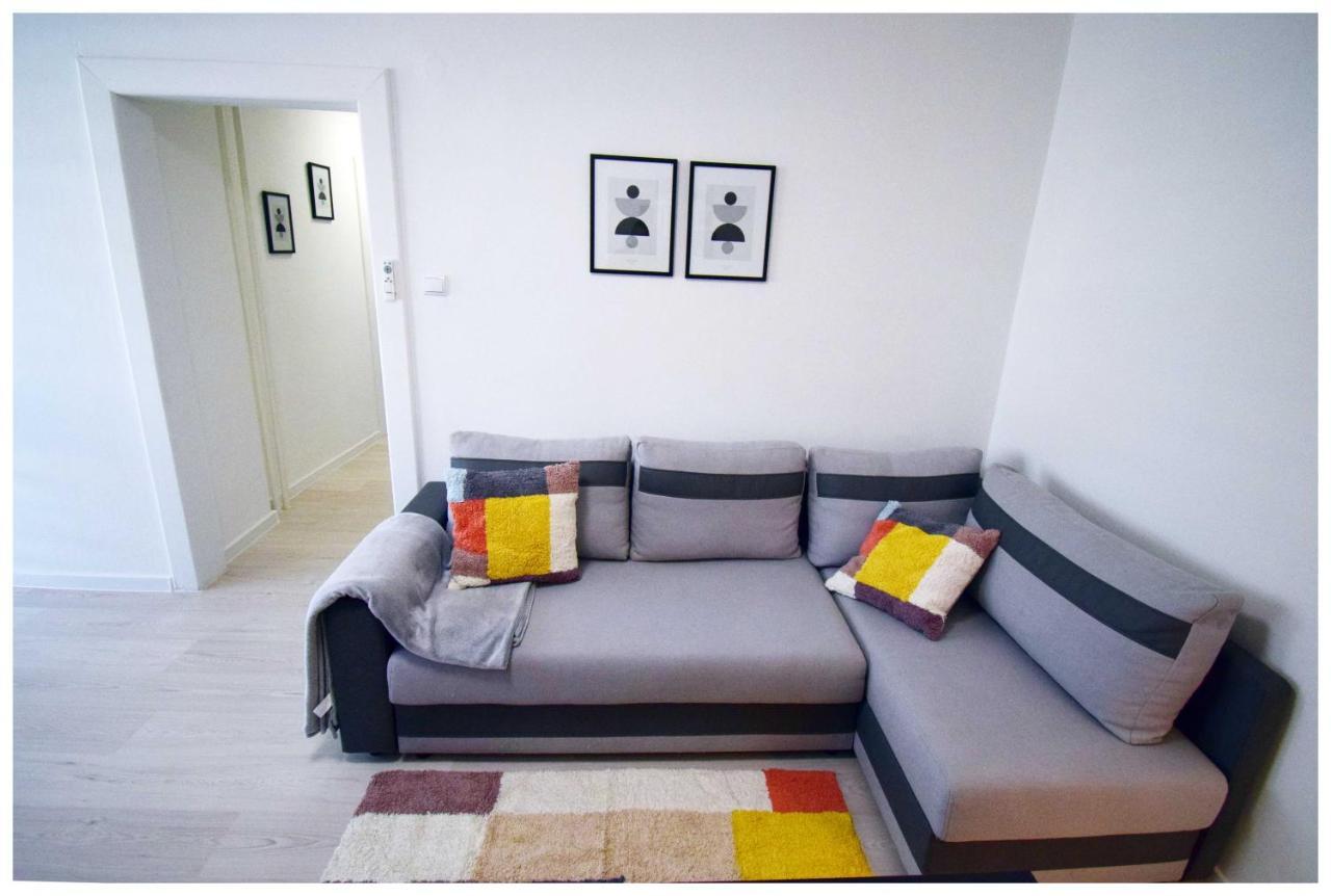 Color24 Centrum Nisko Apartment Екстериор снимка