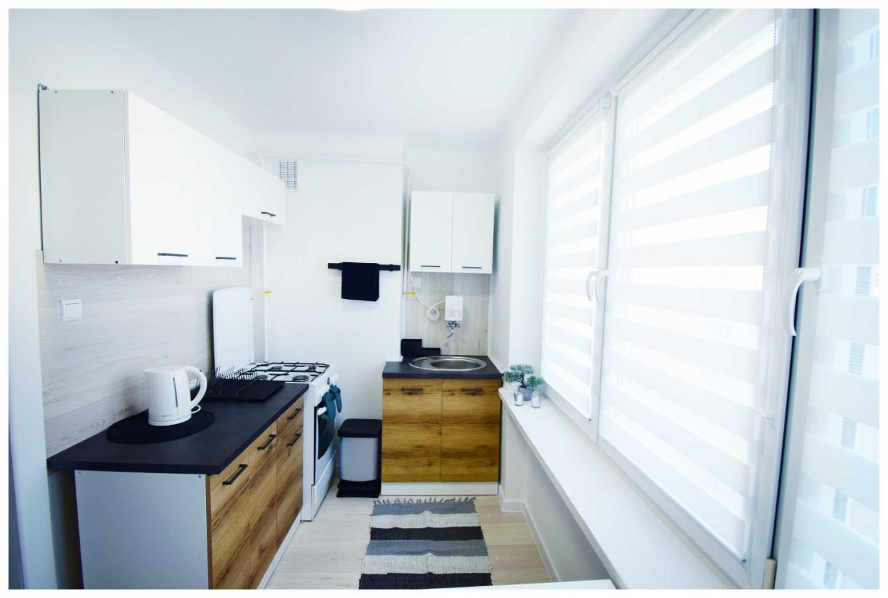 Color24 Centrum Nisko Apartment Екстериор снимка