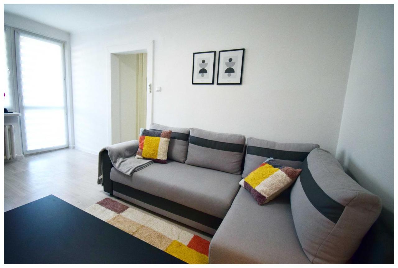Color24 Centrum Nisko Apartment Екстериор снимка