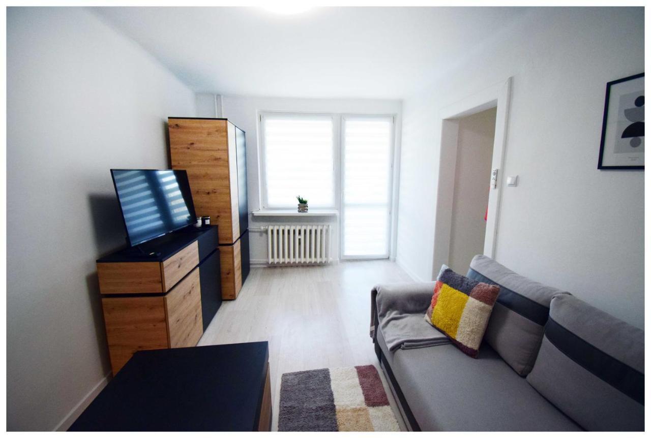 Color24 Centrum Nisko Apartment Екстериор снимка